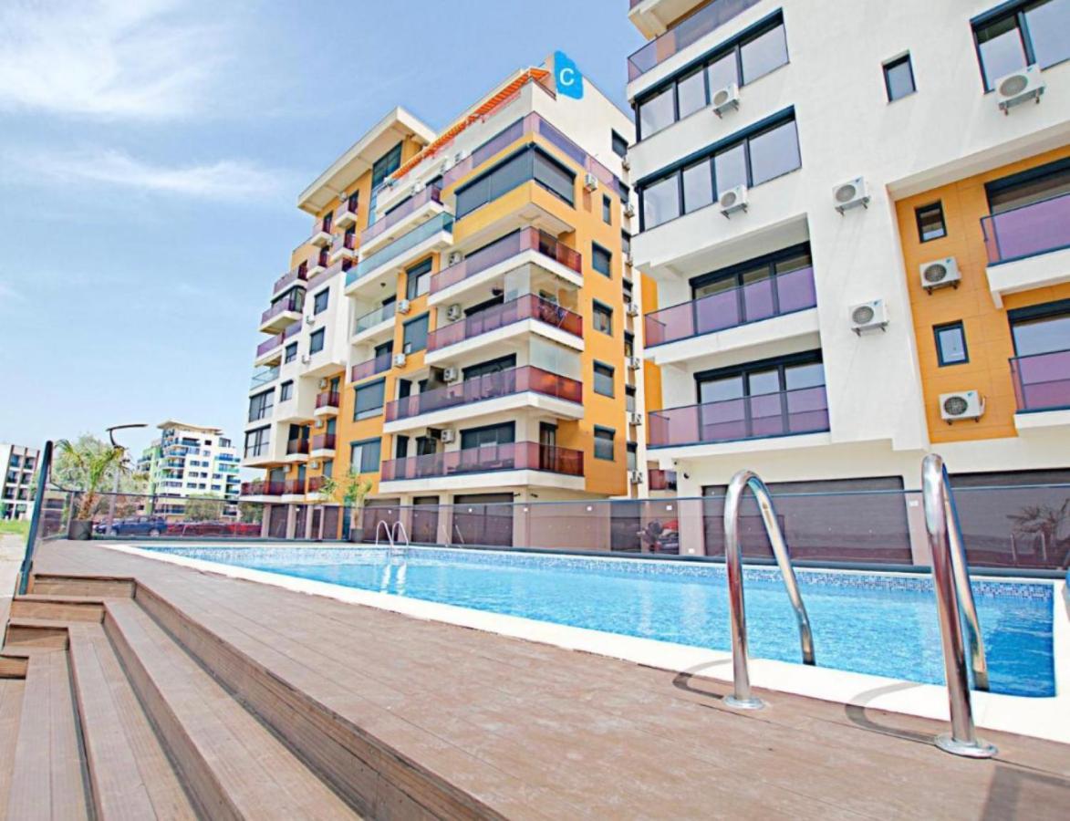 Sophia Lake View Suite مامايا المظهر الخارجي الصورة