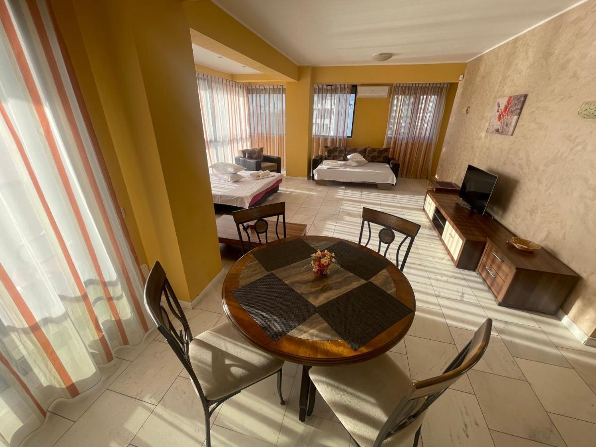 Sophia Lake View Suite مامايا المظهر الخارجي الصورة
