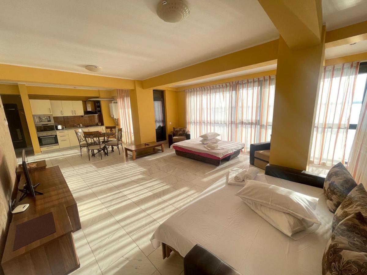 Sophia Lake View Suite مامايا المظهر الخارجي الصورة