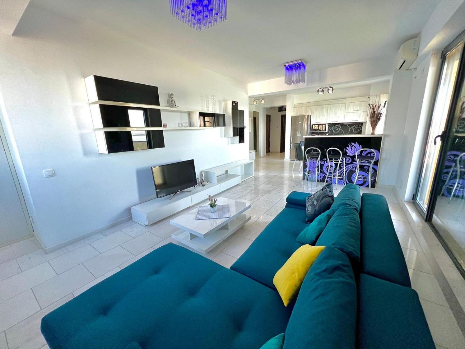 Sophia Lake View Suite مامايا المظهر الخارجي الصورة