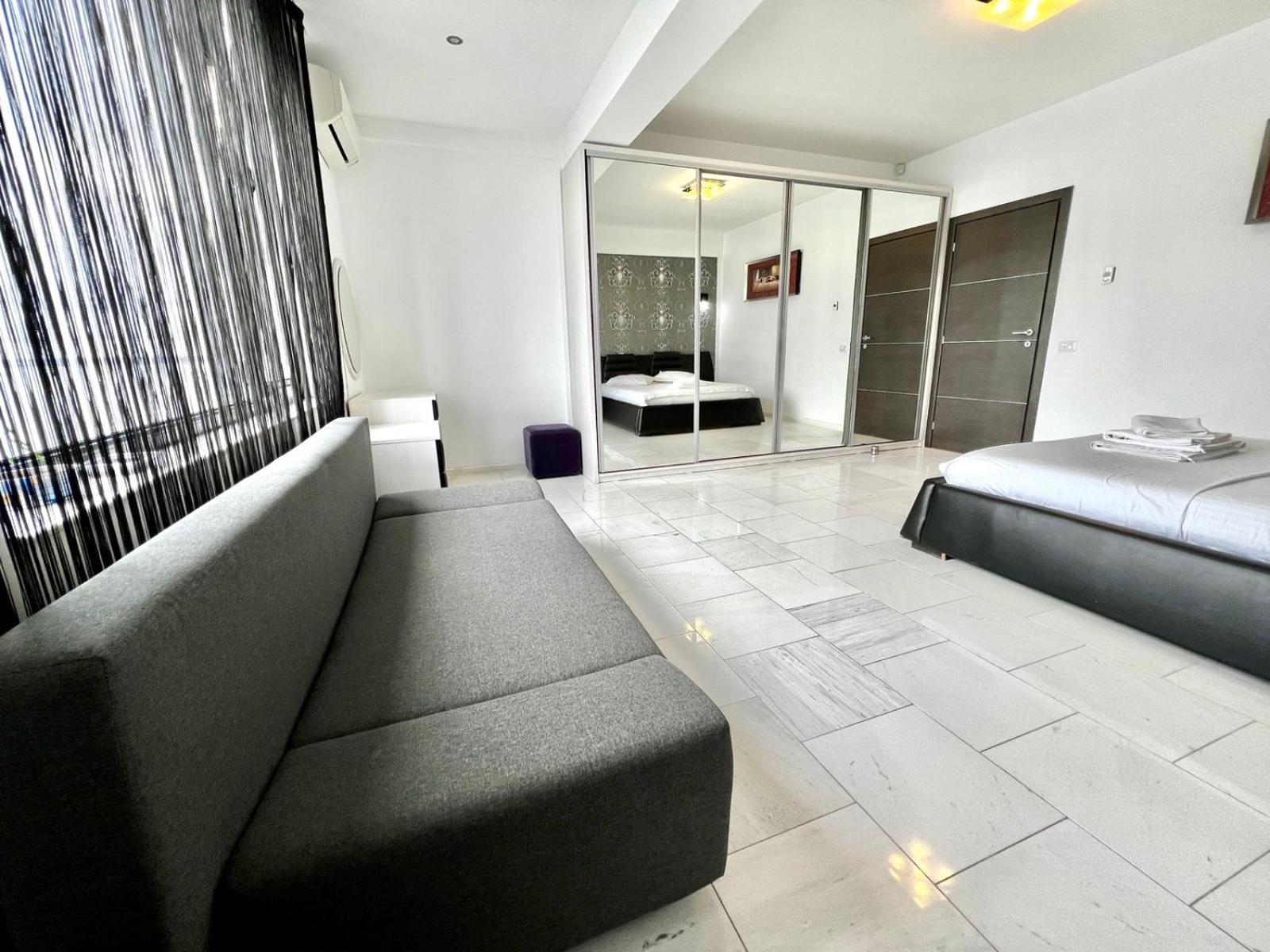 Sophia Lake View Suite مامايا المظهر الخارجي الصورة