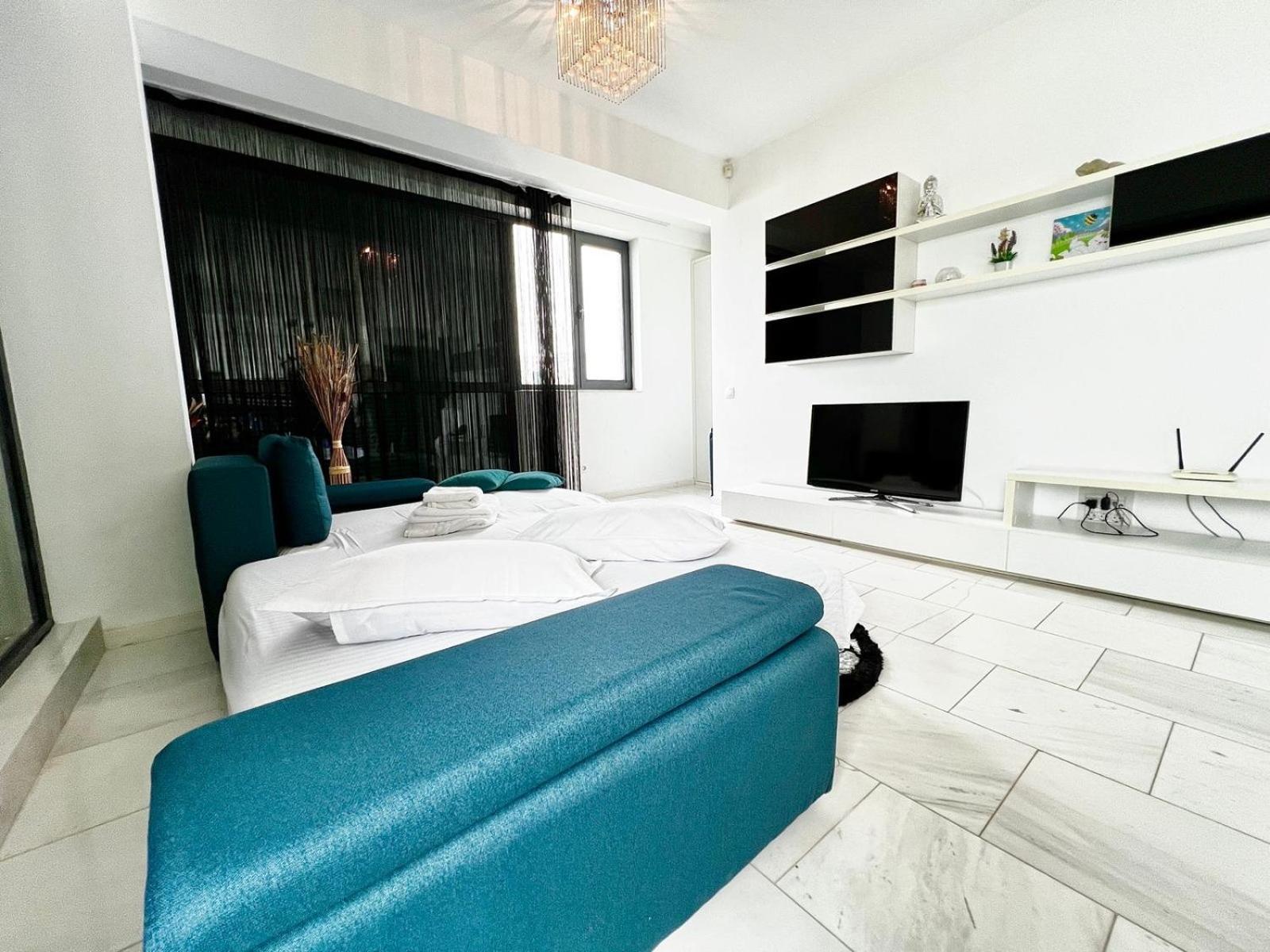Sophia Lake View Suite مامايا المظهر الخارجي الصورة