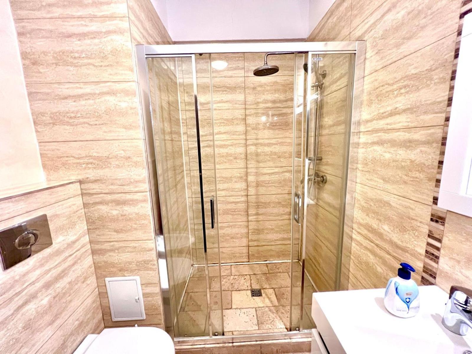 Sophia Lake View Suite مامايا المظهر الخارجي الصورة