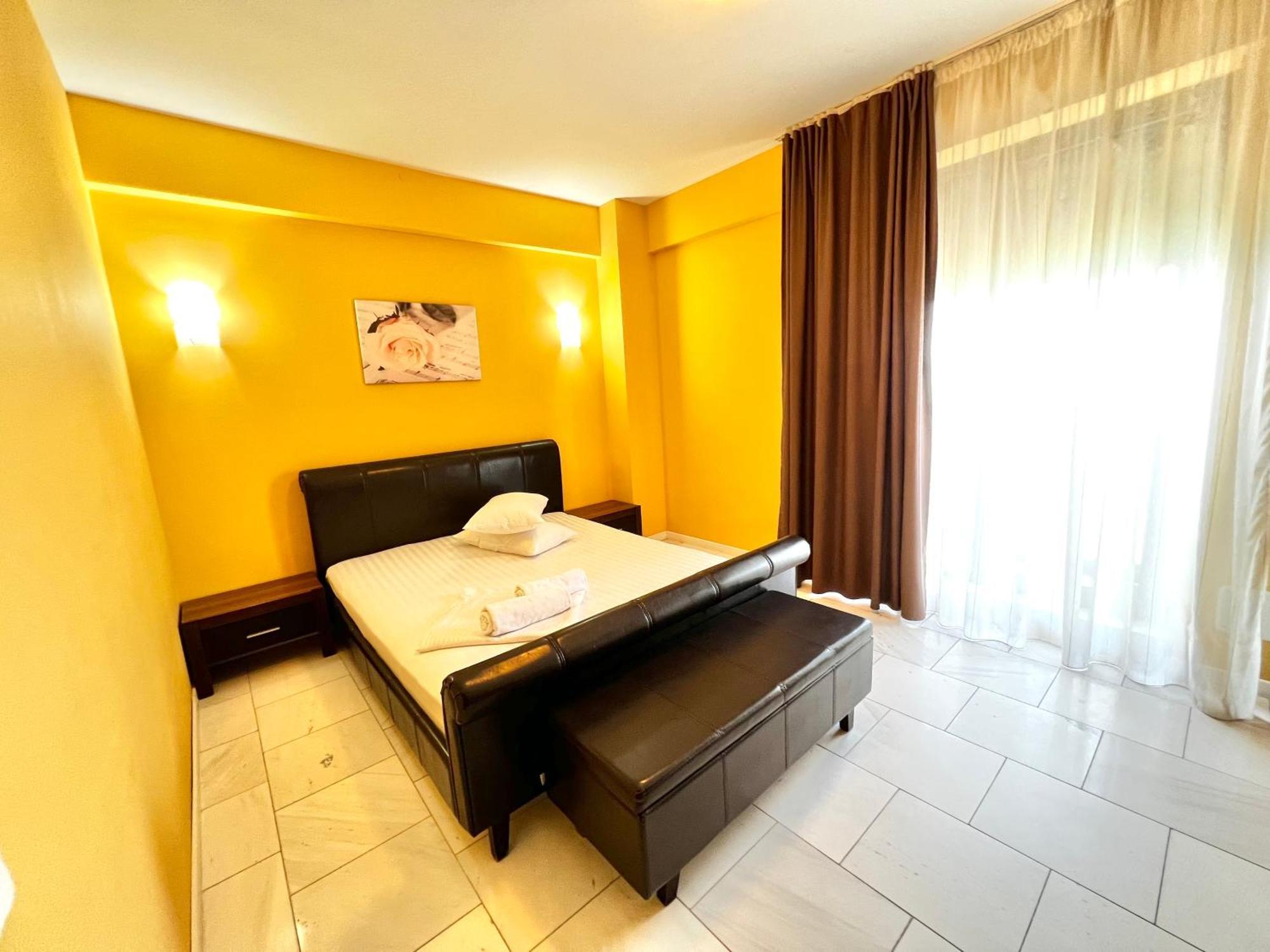 Sophia Lake View Suite مامايا المظهر الخارجي الصورة