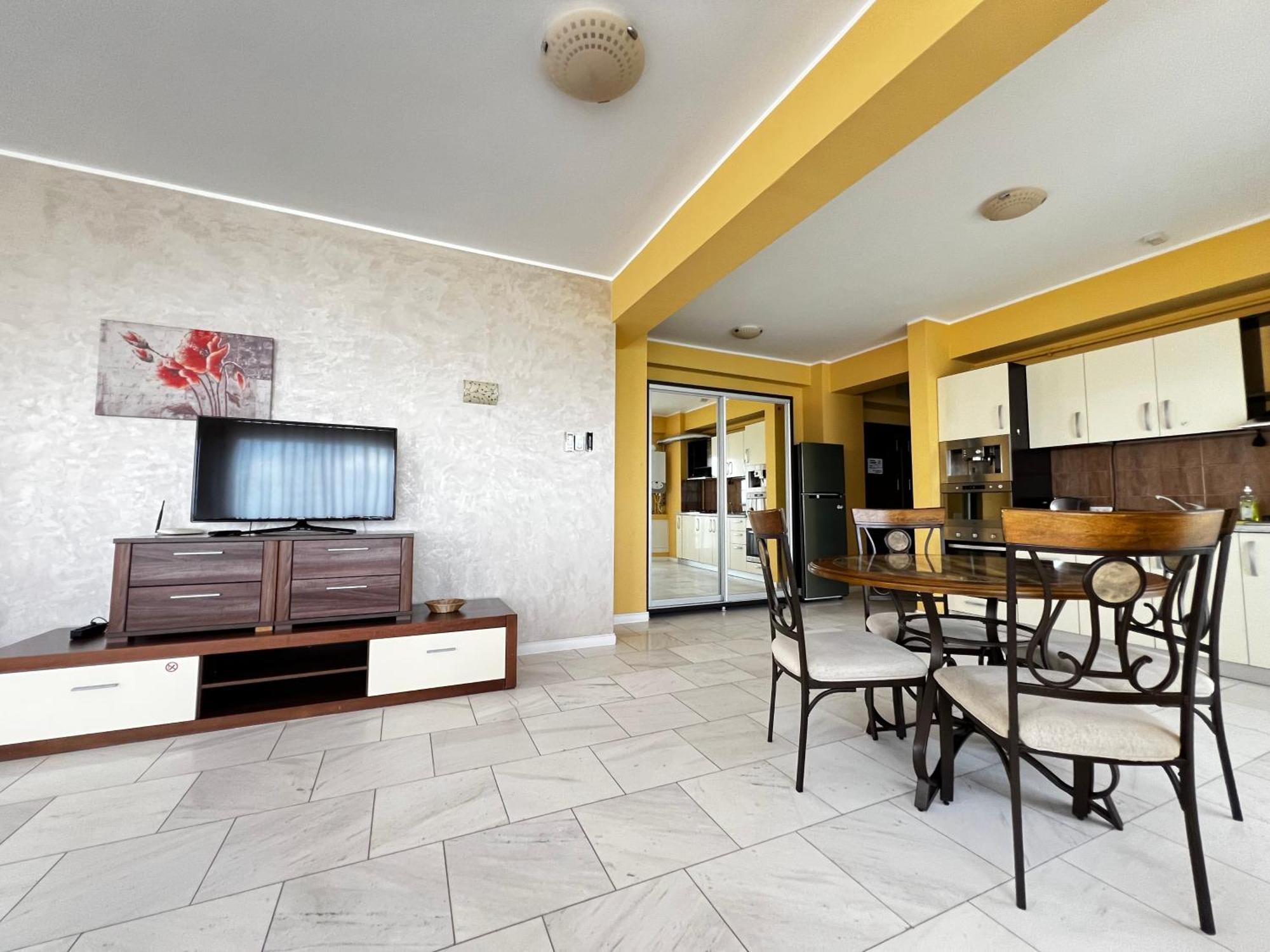 Sophia Lake View Suite مامايا المظهر الخارجي الصورة