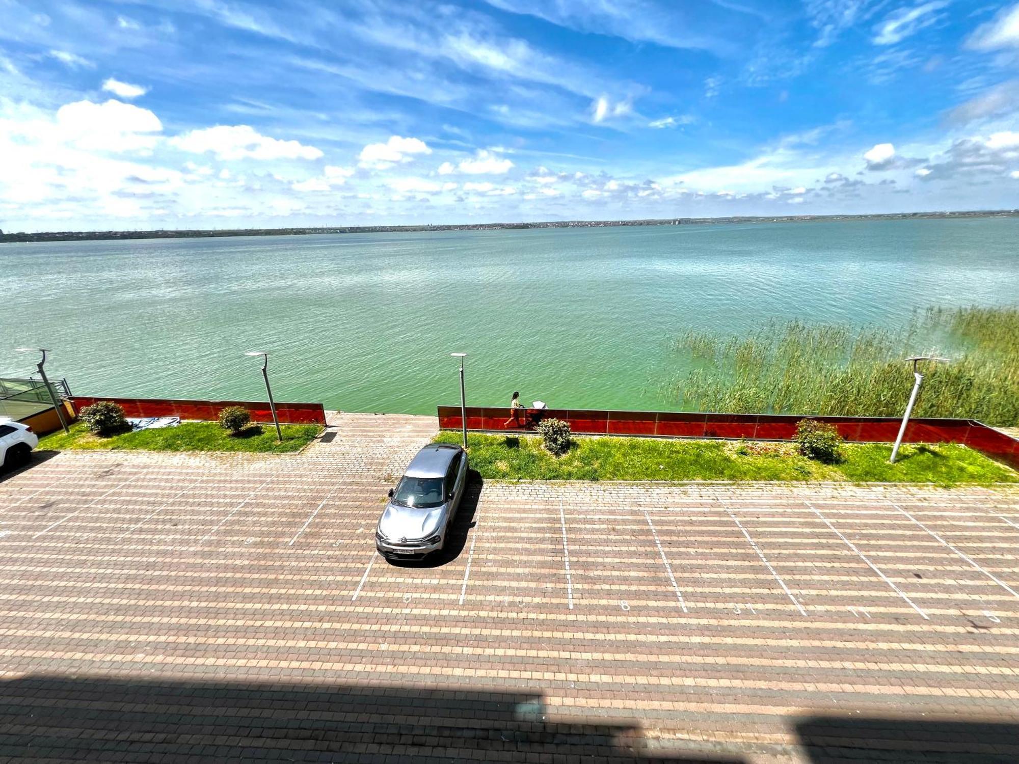 Sophia Lake View Suite مامايا المظهر الخارجي الصورة